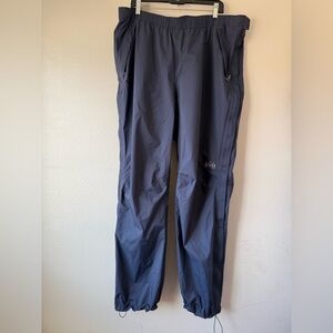 REI Rainier Men's Navy wind and rain pants